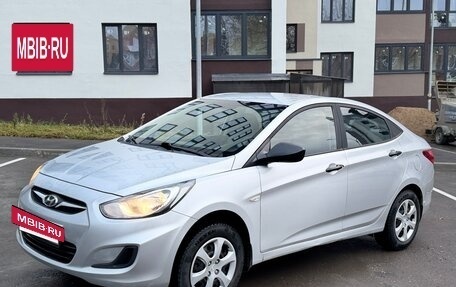 Hyundai Solaris II рестайлинг, 2013 год, 790 000 рублей, 20 фотография