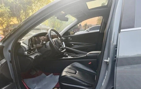 Hyundai Elantra, 2022 год, 1 180 000 рублей, 8 фотография