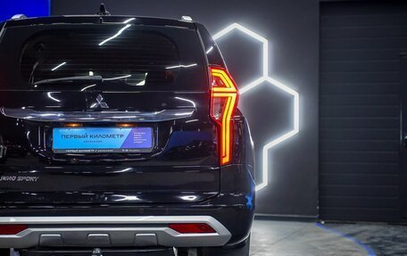 Mitsubishi Pajero Sport III рестайлинг, 2022 год, 3 600 000 рублей, 16 фотография