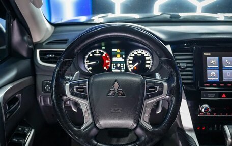 Mitsubishi Pajero Sport III рестайлинг, 2022 год, 3 600 000 рублей, 33 фотография