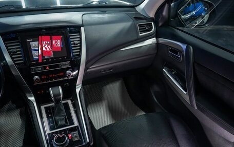 Mitsubishi Pajero Sport III рестайлинг, 2022 год, 3 600 000 рублей, 34 фотография