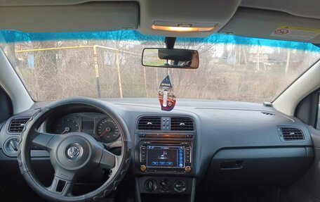 Volkswagen Polo VI (EU Market), 2013 год, 700 000 рублей, 8 фотография