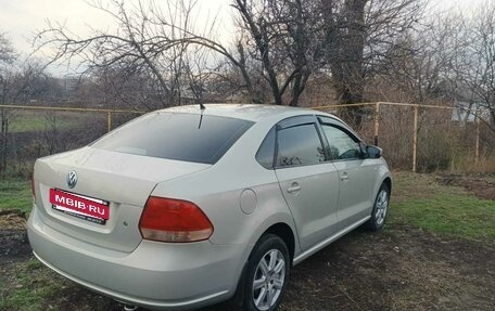 Volkswagen Polo VI (EU Market), 2013 год, 700 000 рублей, 4 фотография