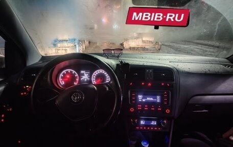 Volkswagen Polo VI (EU Market), 2017 год, 850 000 рублей, 1 фотография