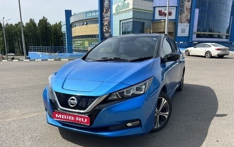 Nissan Leaf II, 2020 год, 2 400 000 рублей, 1 фотография