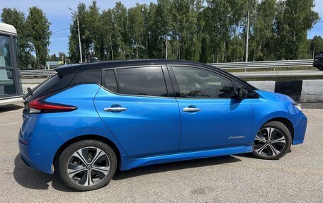 Nissan Leaf II, 2020 год, 2 400 000 рублей, 3 фотография