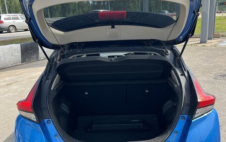 Nissan Leaf II, 2020 год, 2 400 000 рублей, 7 фотография