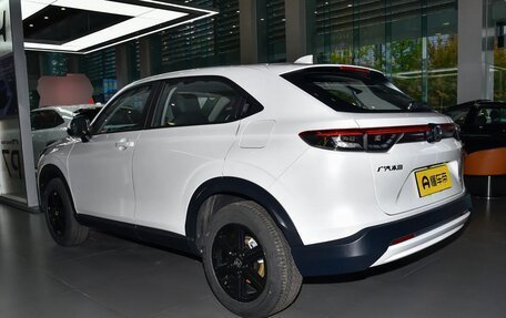 Honda Vezel, 2025 год, 2 320 000 рублей, 4 фотография