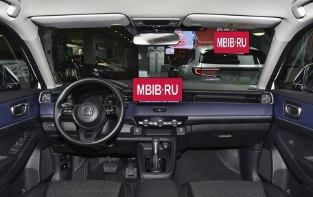 Honda Vezel, 2025 год, 2 320 000 рублей, 6 фотография