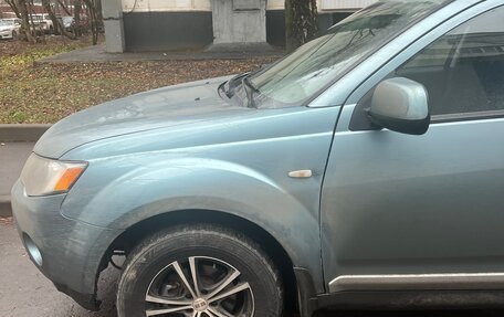 Mitsubishi Outlander III рестайлинг 3, 2007 год, 660 000 рублей, 6 фотография