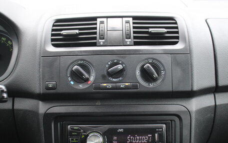 Skoda Fabia II, 2010 год, 405 000 рублей, 18 фотография