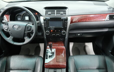 Toyota Camry, 2013 год, 1 839 000 рублей, 16 фотография