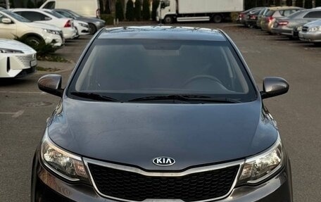 KIA Rio III рестайлинг, 2017 год, 950 000 рублей, 1 фотография