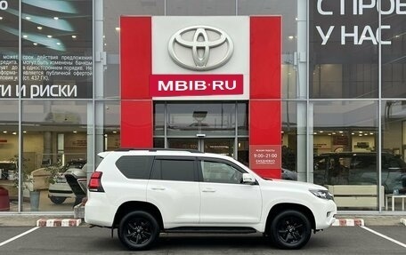 Toyota Land Cruiser Prado 150 рестайлинг 2, 2018 год, 4 250 000 рублей, 4 фотография