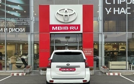 Toyota Land Cruiser Prado 150 рестайлинг 2, 2018 год, 4 250 000 рублей, 6 фотография