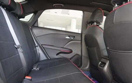 Chevrolet Monza, 2022 год, 1 010 000 рублей, 12 фотография