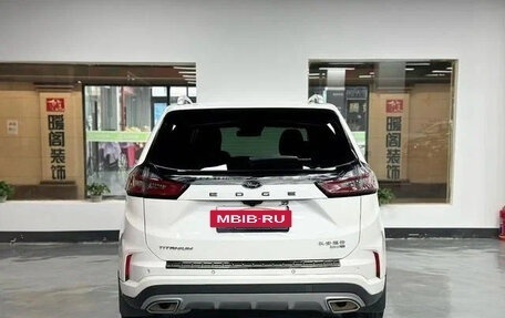 Ford Edge II рестайлинг, 2021 год, 2 800 000 рублей, 3 фотография