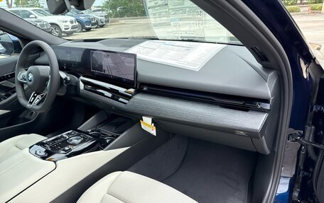 BMW 5 серия, 2025 год, 10 695 560 рублей, 14 фотография