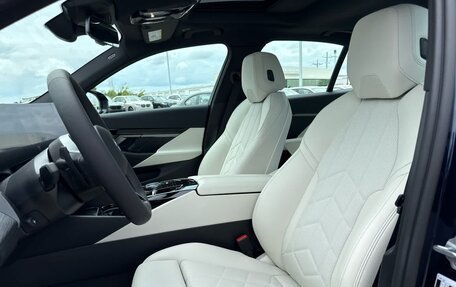 BMW 5 серия, 2025 год, 10 695 560 рублей, 26 фотография