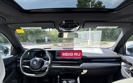 BMW 5 серия, 2025 год, 10 185 110 рублей, 29 фотография