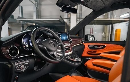 Mercedes-Benz V-Класс, 2023 год, 10 590 000 рублей, 5 фотография