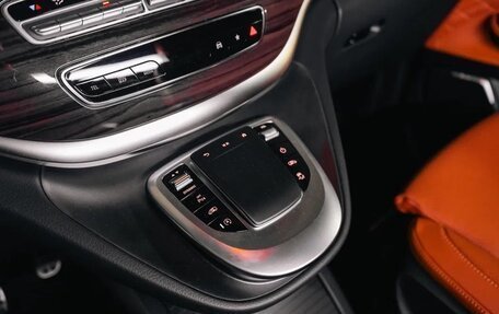 Mercedes-Benz V-Класс, 2023 год, 10 590 000 рублей, 10 фотография