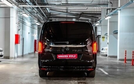 Mercedes-Benz V-Класс, 2023 год, 10 590 000 рублей, 3 фотография