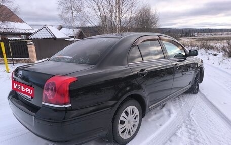 Toyota Avensis III рестайлинг, 2005 год, 710 000 рублей, 3 фотография