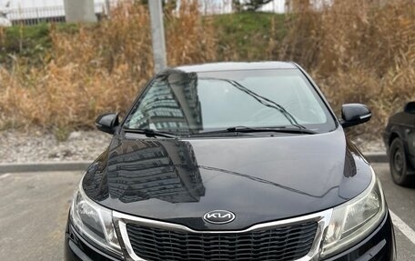 KIA Rio III рестайлинг, 2013 год, 679 000 рублей, 1 фотография