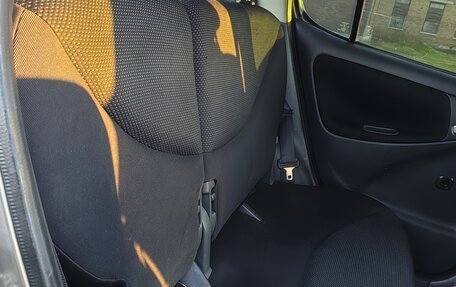 Toyota Vitz, 2001 год, 365 000 рублей, 12 фотография