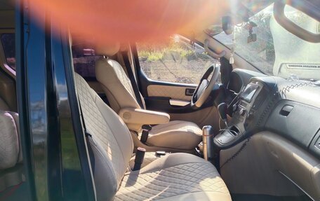 Hyundai Grand Starex Grand Starex I рестайлинг 2, 2011 год, 1 850 000 рублей, 4 фотография