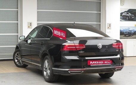 Volkswagen Passat B8 рестайлинг, 2017 год, 1 990 000 рублей, 4 фотография