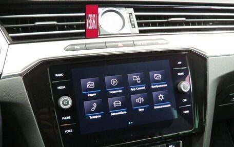 Volkswagen Passat B8 рестайлинг, 2017 год, 1 990 000 рублей, 13 фотография