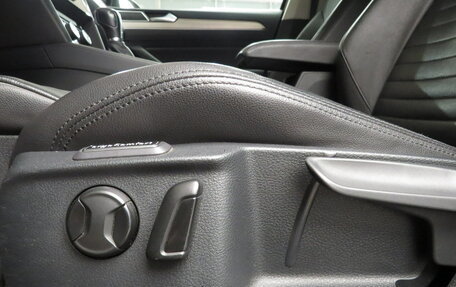 Volkswagen Passat B8 рестайлинг, 2017 год, 1 990 000 рублей, 23 фотография