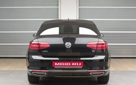 Volkswagen Passat B8 рестайлинг, 2017 год, 1 990 000 рублей, 18 фотография