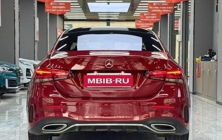 Mercedes-Benz A-Класс, 2022 год, 1 670 000 рублей, 5 фотография