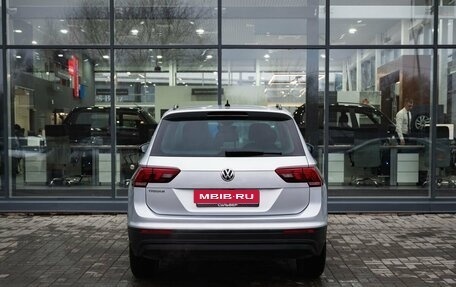 Volkswagen Tiguan II, 2019 год, 2 150 000 рублей, 3 фотография