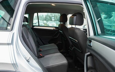 Volkswagen Tiguan II, 2019 год, 2 150 000 рублей, 11 фотография