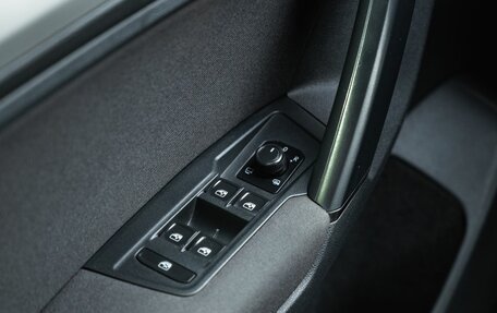 Volkswagen Tiguan II, 2019 год, 2 150 000 рублей, 21 фотография