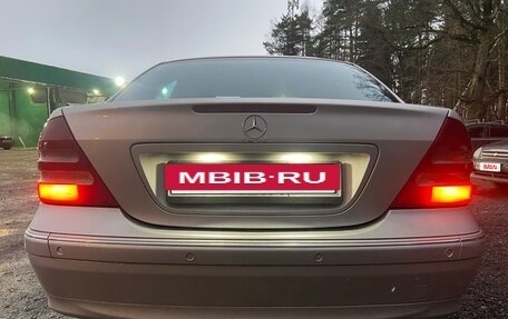 Mercedes-Benz C-Класс, 2003 год, 850 000 рублей, 6 фотография