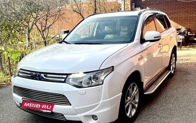 Mitsubishi Outlander III рестайлинг 3, 2013 год, 1 750 000 рублей, 1 фотография
