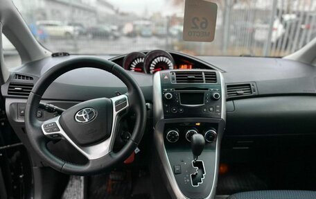 Toyota Verso I, 2013 год, 1 290 000 рублей, 13 фотография