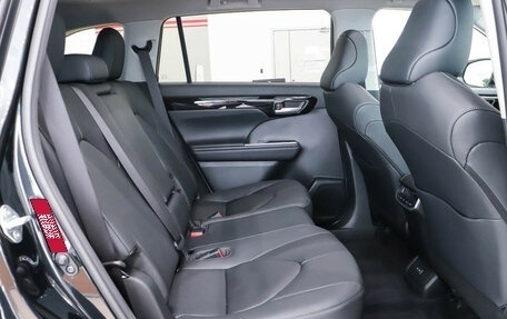 Toyota Highlander, 2025 год, 6 600 000 рублей, 9 фотография