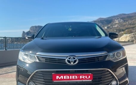 Toyota Camry, 2017 год, 2 299 999 рублей, 3 фотография