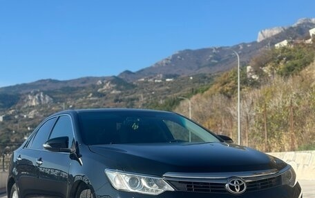 Toyota Camry, 2017 год, 2 299 999 рублей, 2 фотография