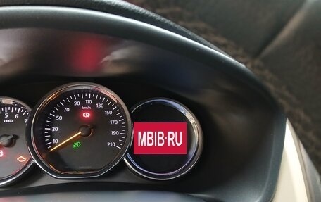 Renault Logan II, 2015 год, 820 000 рублей, 5 фотография