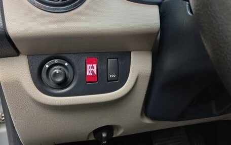 Renault Logan II, 2015 год, 820 000 рублей, 10 фотография