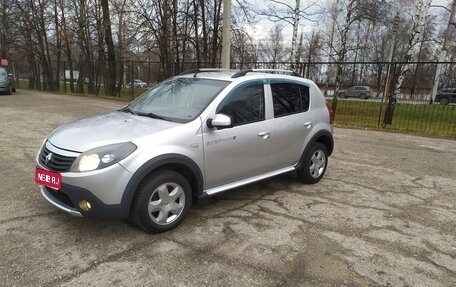 Renault Sandero I, 2013 год, 595 000 рублей, 1 фотография