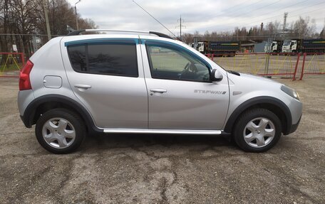 Renault Sandero I, 2013 год, 595 000 рублей, 3 фотография