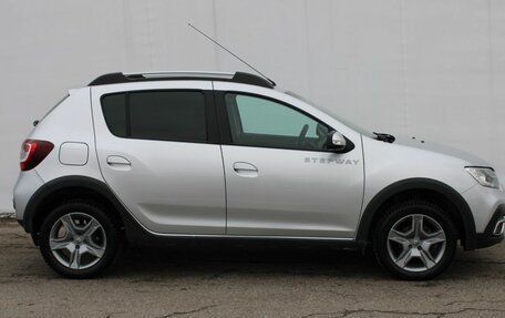 Renault Sandero II рестайлинг, 2020 год, 1 500 000 рублей, 9 фотография